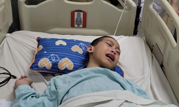 Xót xa trước nguy cơ tàn phế vĩnh viễn của cậu bé 10 tuổi bại não cần được trợ giúp