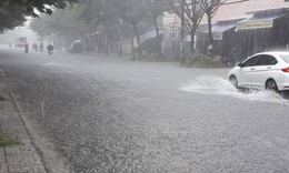 Miền Trung sắp hứng 2 đợt mưa lớn