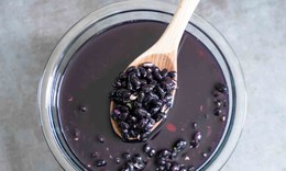 Đậu đen rất tốt cho thận nhưng mùa đông có nên uống?