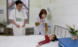 Cứu sống bé gái 7 tuổi bị tổn thương cơ tim nặng