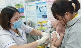 Kh&#225;nh H&#242;a: Lập 2 tổ c&#244;ng t&#225;c đốc th&#250;c ti&#234;m vaccine ph&#242;ng bệnh sởi