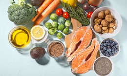 Người mắc hội chứng ống cổ ch&#226;n n&#234;n ăn g&#236; v&#224; tr&#225;nh ăn g&#236;?