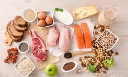 Chế độ dinh dưỡng giúp nâng cao sức khỏe cho trẻ bị khoèo chân bẩm sinh