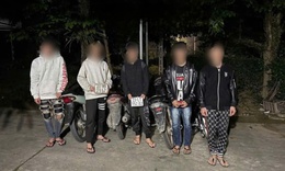 'Tóm gọn' nhóm thanh thiếu niên không bằng lái, không mũ bảo hiểm phóng xe bạt mạng ở Hà Giang