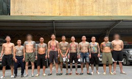Hà Nội: Triệt phá băng nhóm cho vay nặng lãi, tàng trữ vũ khí quân dụng