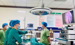 Bé gái 9 tuổi ở Phú Thọ mắc thoát vị bẹn