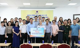 Đoàn công tác Bộ Y tế trao quà quân, dân quần đảo Trường Sa và Nhà giàn DK-1