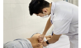 Hồi phục nhanh chóng sau mổ thoát vị đĩa đệm bằng điều trị Đông – Tây y kết hợp