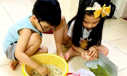 Bà nội trợ tự làm giá đỗ sạch tại nhà sau loạt vụ giá đỗ 'ngậm' hoá chất