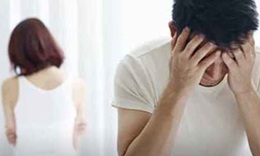 Cầu cứu bác sĩ vì vợ gọi tên người yêu cũ khi ân ái