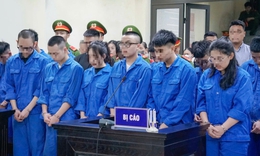 Nữ ‘quái xế’ tông tử vong cô gái chờ đèn đỏ lĩnh án