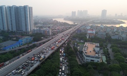 Hà Nội phân luồng giao thông dịp 30/4: Đi đường nào để tránh 'chôn chân' trên đường?