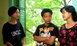 Học sinh ngỗ ngược bị ghét nhất phim '12A và 4H', 30 năm sau lại có cuộc sống hạnh phúc bên vợ là NSƯT