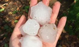Hà Giang, Cao Bằng mưa đá như trút gây thiệt hại