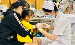 Ch&#237;nh quyền c&#225;c cấp, ban, ng&#224;nh phối hợp, hỗ trợ ng&#224;nh Y tế tăng cường r&#224; so&#225;t, quản l&#253; đối tượng ti&#234;m chủng
