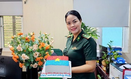 Nữ Trung tá quân đội làm bánh tặng cựu chiến binh: 'Tôi muốn trao truyền ký ức tự hào trong mỗi gia đình'