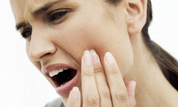 Ê buốt răng: Dấu hiệu nhỏ cảnh báo nguy cơ lớn bạn không nên bỏ qua