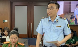 Hàng chục tấn nội tạng đông lạnh, yến sào, bò khô... không xuất xứ bán tràn lan ở TPHCM