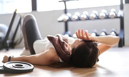 Sai lầm khi siết mỡ bụng khiến vòng eo mãi không nhỏ gọn