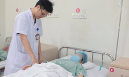 Sốt, đau dữ dội v&#249;ng hố chậu phải, c&#244; g&#225;i 26 tuổi bất ngờ được chẩn đo&#225;n vi&#234;m ph&#250;c mạc do ruột thừa vỡ
