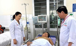 Bắt đối tượng bắn bạn nhậu trọng thương