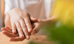 6 loại thực phẩm tốt cho móng tay