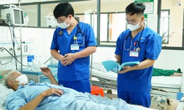 7 người vào viện cấp cứu, 1 bệnh nhân phải đặt ống nội khí quản do nắng nóng