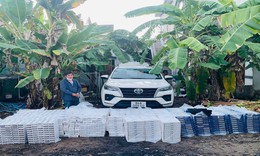 Bắt giữ đối tượng chở 17.000 bao thuốc lá nhập lậu