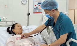 Khó thở, đau ngực, ngất cảnh giác với hẹp van động mạch chủ