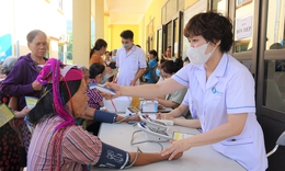 Ph&#225;t triển y tế cơ sở gi&#250;p người d&#226;n miền n&#250;i, v&#249;ng d&#226;n tộc thiểu số tiếp cận dịch vụ kh&#225;m, chữa bệnh