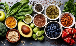 Ăn gì để chậm lão hóa, giúp trẻ lâu?
