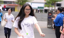 Thí sinh thở phào nhẹ nhõm, hoàn thành kỳ thi lớp 10 chuyên Hà Nội