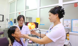 Rùng mình phát hiện ổ giòi 7 con làm tổ trong mũi bệnh nhân