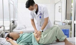 Một ngày, cấp cứu hai ca thủng ruột do dị vật sắc nhọn