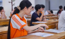 Kỳ thi tốt nghiệp THPT 2025: Phổ điểm - phép thử năng lực và bài học cho từng môn