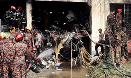 Rơi máy bay tại Bangladesh: Phi công đã cố chuyển hướng máy bay khi gặp sự cố