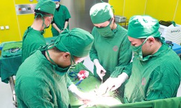 Ca phẫu thuật đặc biệt trong đêm mưa bão cứu sống 2 sản phụ chửa ngoài tử cung