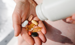 Người gi&#224; c&#243; n&#234;n uống vitamin tổng hợp mỗi ng&#224;y?