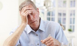 Người già bị chán ăn phải làm sao?