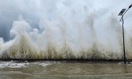 Bất thường: Cùng lúc xuất hiện 3 cơn bão trên biển