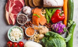 Chuyên gia giải đáp băn khoăn về dinh dưỡng ở gia đình đa thế hệ