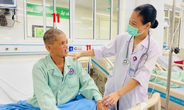 Cứu sống người đ&#224;n &#244;ng 63 tuổi mang trong m&#236;nh nhiều bệnh l&#253; nguy hiểm