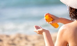 6 sai lầm thường gặp khi sử dụng kem chống nắng dạng xịt