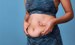 5 bài tập đứng giúp 'đốt' mỡ bụng nhanh dành cho người bận rộn