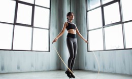 7 bài tập nhẹ nhàng giúp bạn khỏe đẹp, linh hoạt trong mùa hè