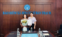 Niềm vui nhận lương hưu sau khi đ&#243;ng 15 năm BHXH tự nguyện