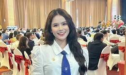 Nguyễn Ngọc Hoa: 'Hành trình vẽ nên bức tranh cuộc đời bằng nhiều gam màu'