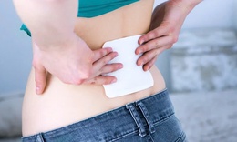 Đau nhức sau khi tập luyện thể thao, có nên dán miếng giảm đau?