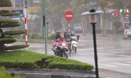 Nghệ An căng m&#236;nh ứng ph&#243; b&#227;o số 5, phố x&#225; vắng lặng từ s&#225;ng sớm