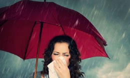 Bảo vệ sức khỏe trong mùa mưa cần chú ý những điều này